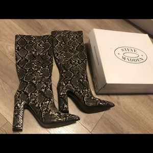 Steve Madden Rouge Boots